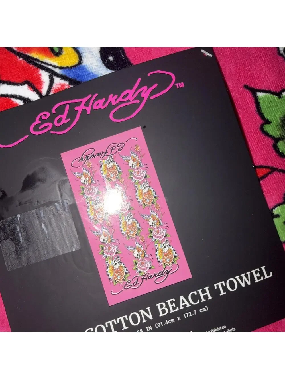 AUTHENTIC ED HARDY PINK 100% COTTON BEACH TOWEL, 36